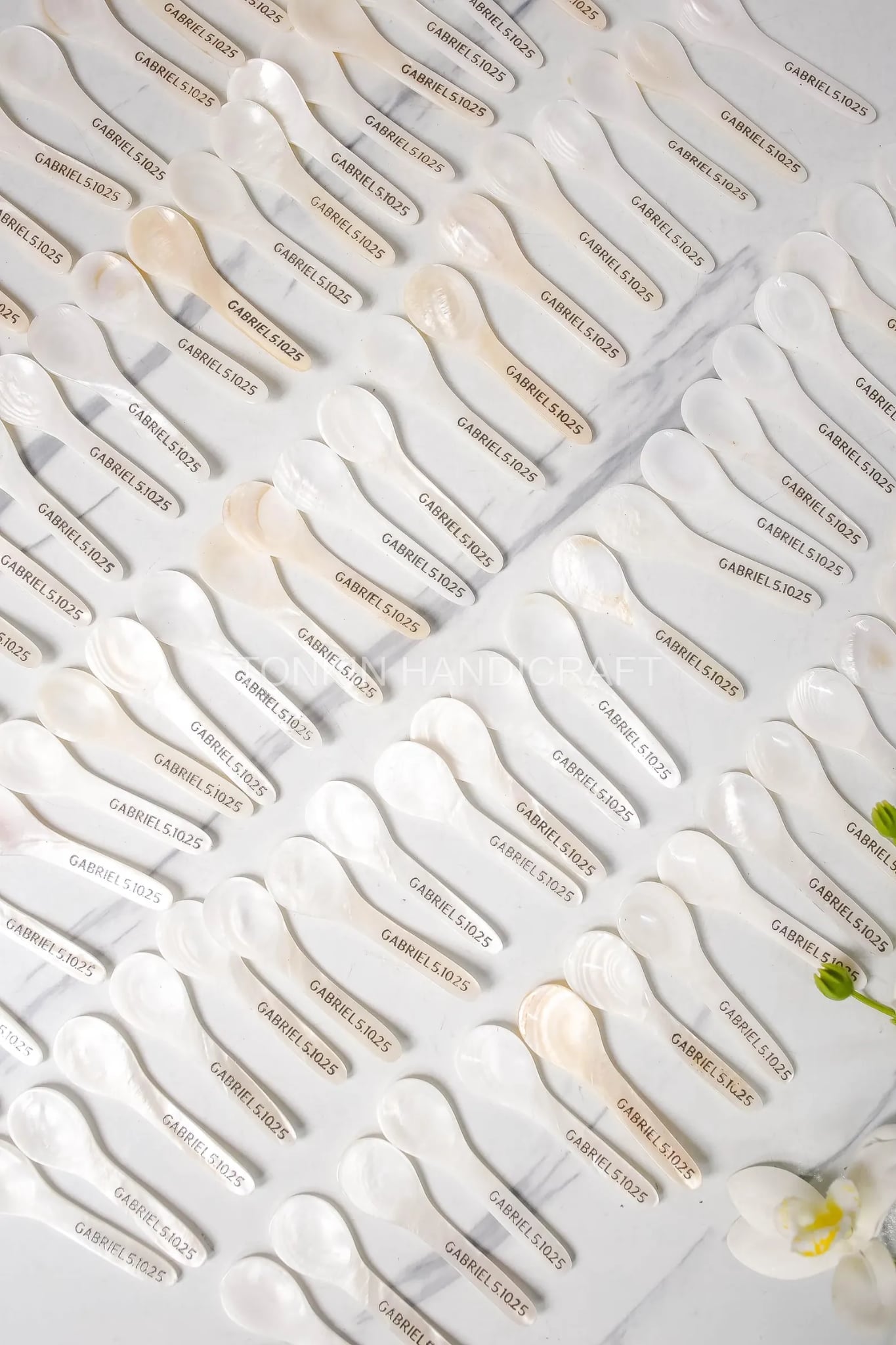 Wholesale 1500 Logo Mother of Pearl Caviar Spoons