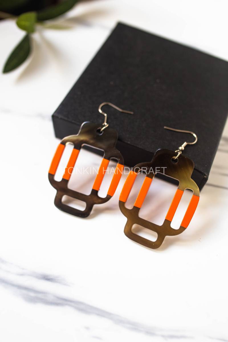 En Buffalo Horn Earrings