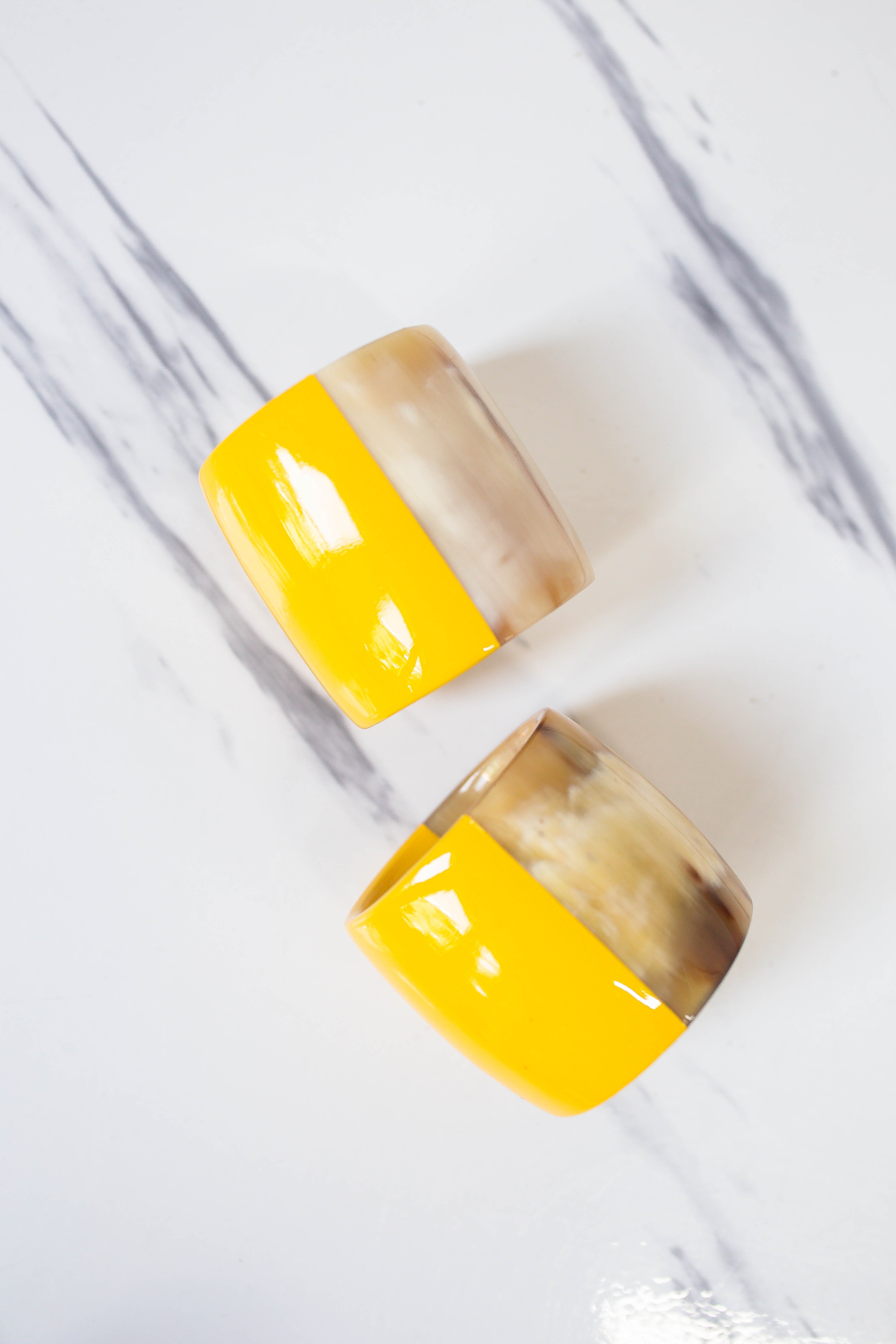 Lacquer Horn Long Napkin Ring