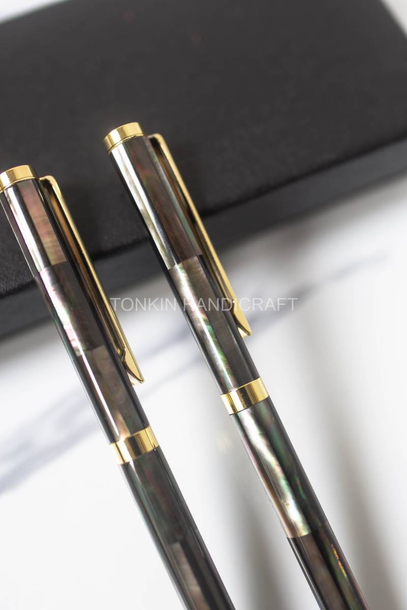 Anh Personalized Mother of Pearl Mosaic Ballpoint Pen