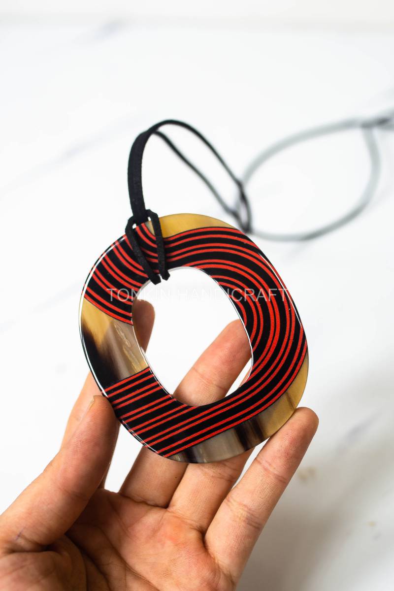 Bii Buffalo Horn Necklace Suede Leather String