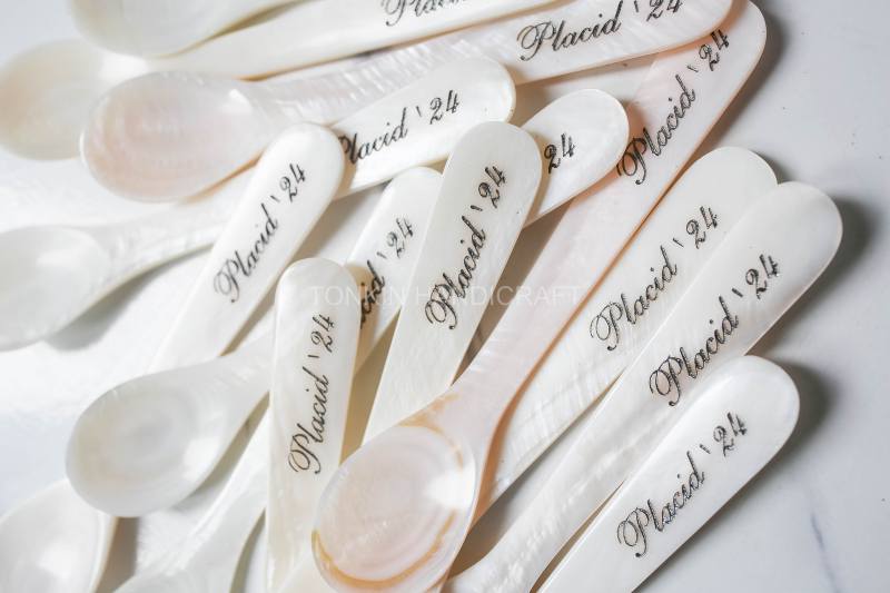 Wholesale Personalized Mother of Pearl Caviar Spoon