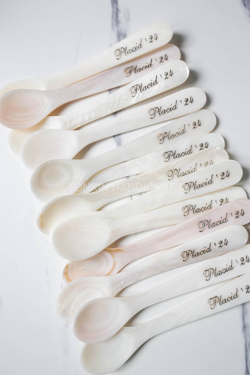 Wholesale Personalized Mother of Pearl Caviar Spoon