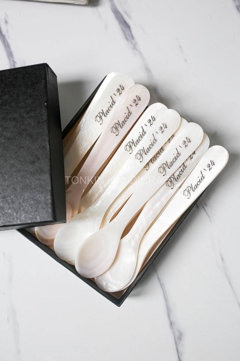 Wholesale Personalized Mother of Pearl Caviar Spoon