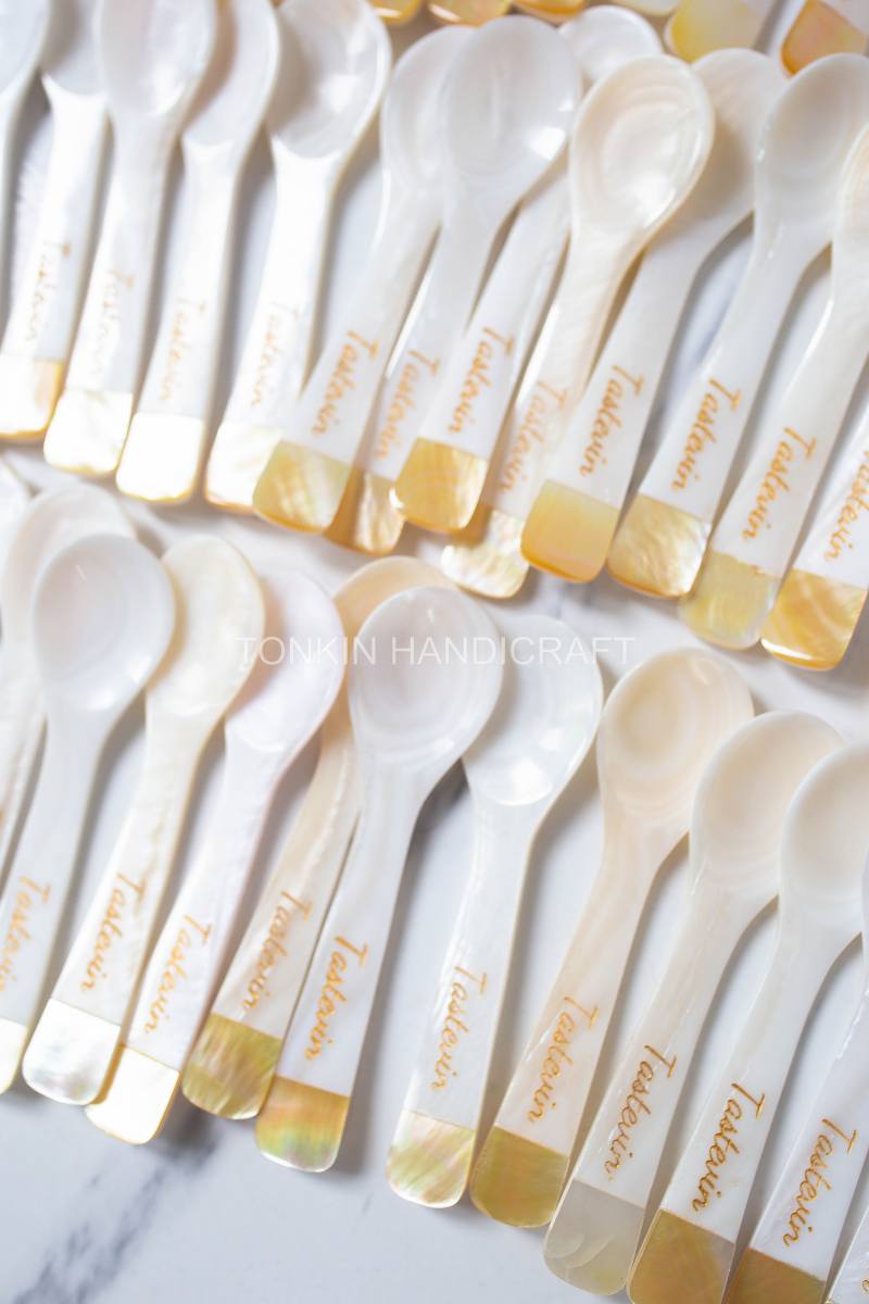 Wholesale Personalized Mother of Pearl Caviar Spoon Favor wedding spoon