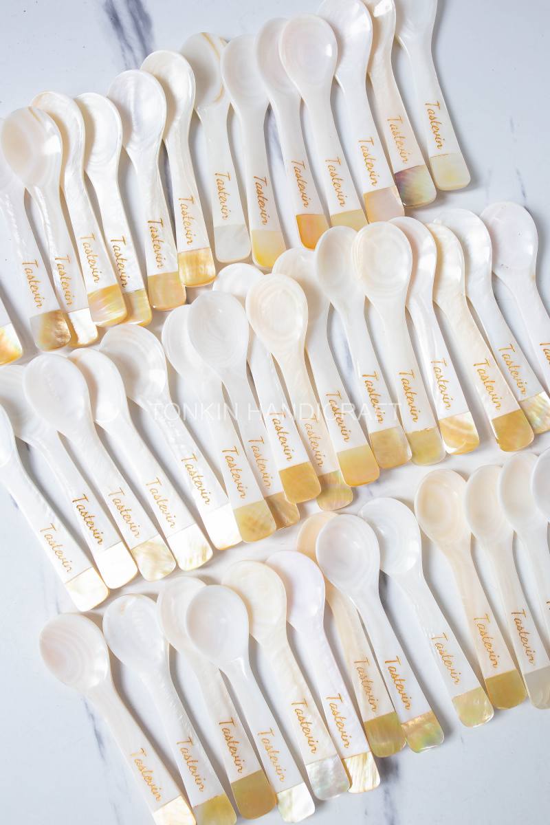 Wholesale Personalized Mother of Pearl Caviar Spoon Favor wedding spoon