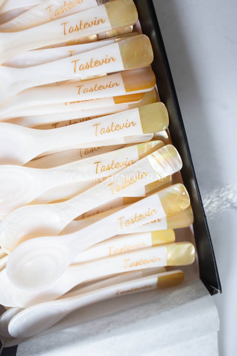 Wholesale Personalized Mother of Pearl Caviar Spoon Favor wedding spoon