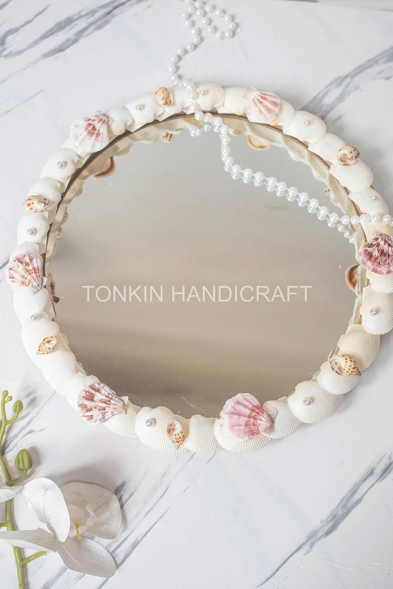 Wall Hanging Seashell Mirror 1