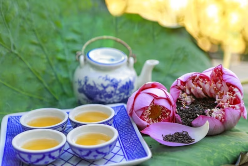 Pistil Lotus Tea