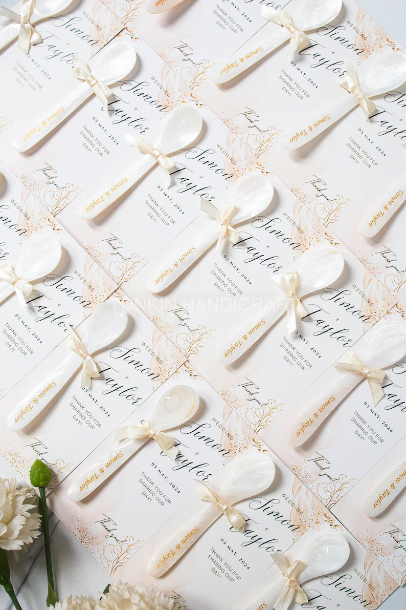 Wholesale Personalized Mother of Pearl Caviar Spoon Favor wedding spoon