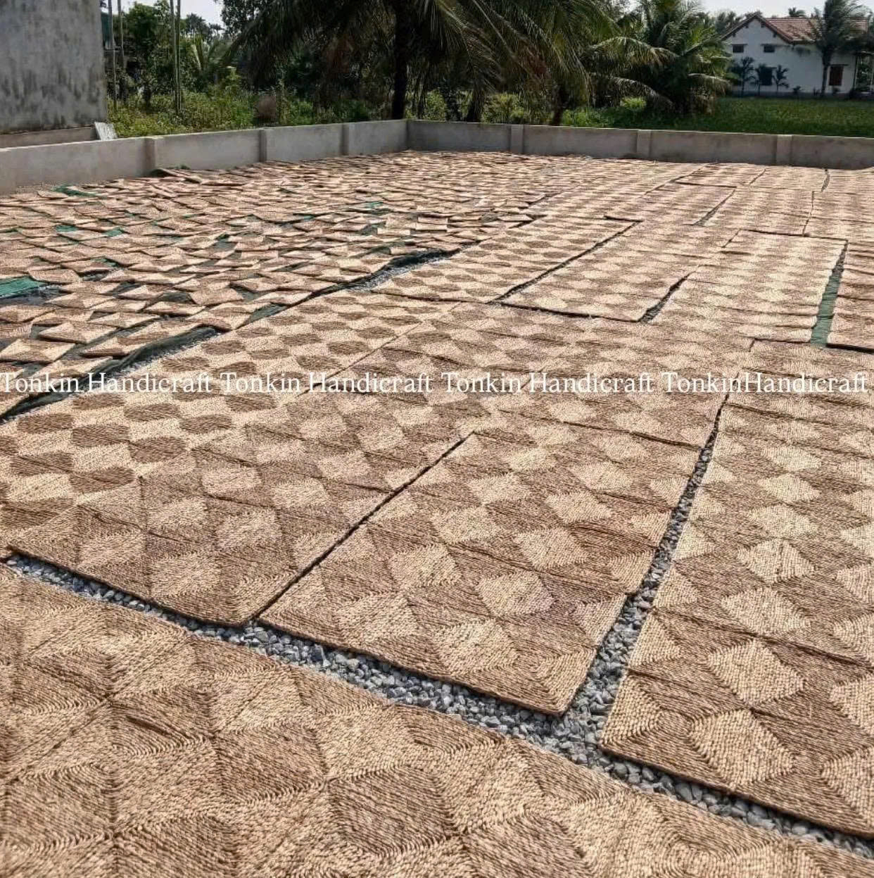 Hand Woven Natural Square Wicker Foldable Rug