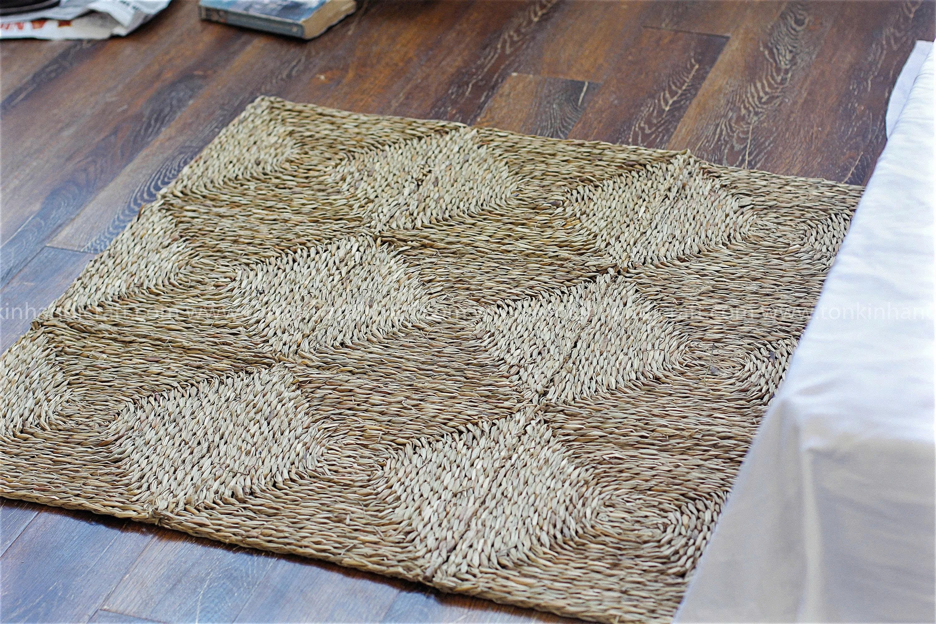 Hand Woven Natural Square Wicker Foldable Rug
