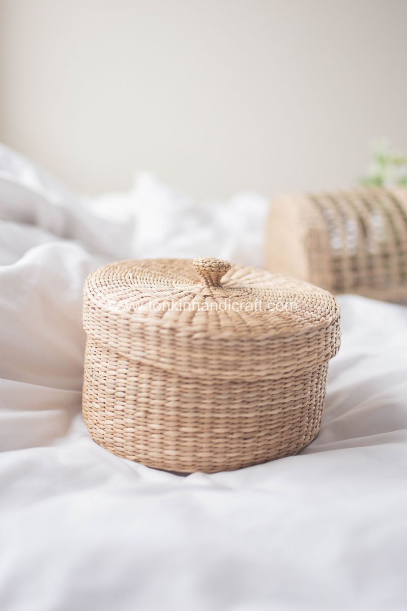 Round seagrass Jar Holder with lid - TONKIN HANDICRAFT