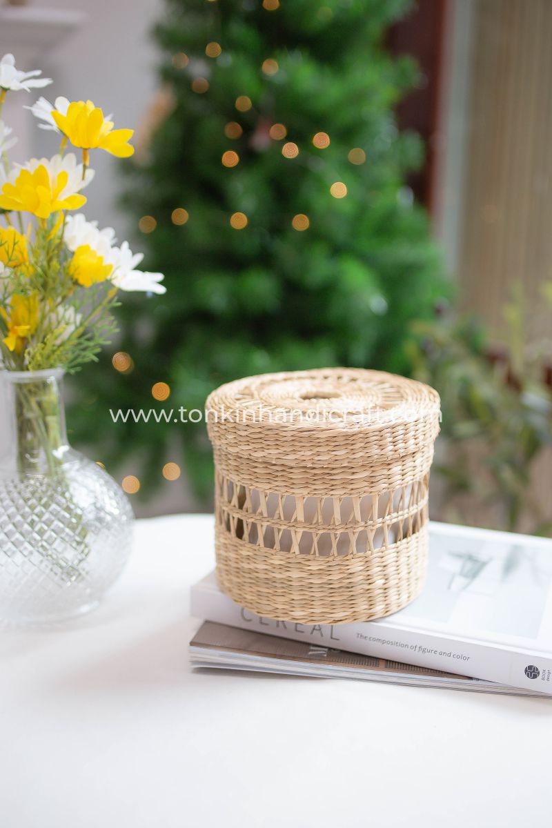 Tissue Woven Holder