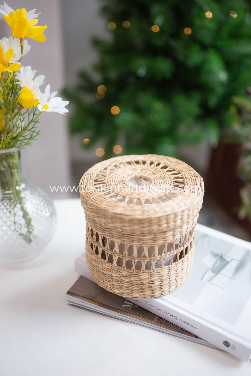 Tissue Woven Holder