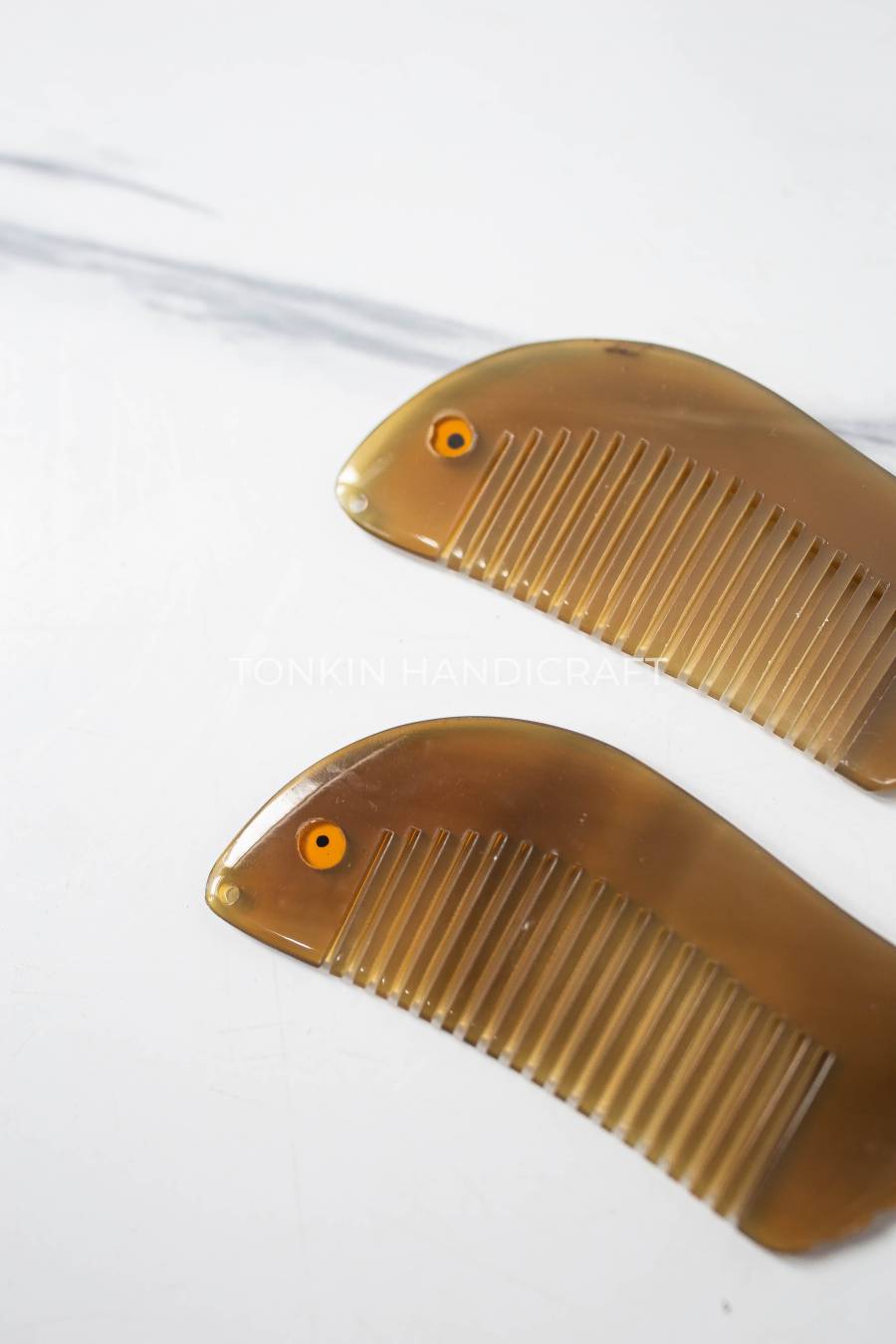 Fish Shape Horn Comb