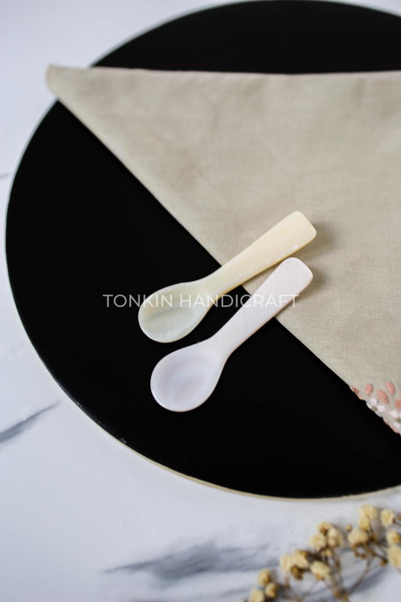 Personalized Mother of Pearl Seashell Caviar Spoon 06