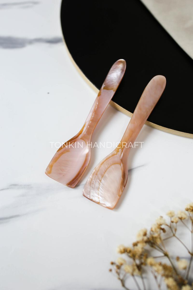 Personalized Mother of Pearl Caviar Spoon 07