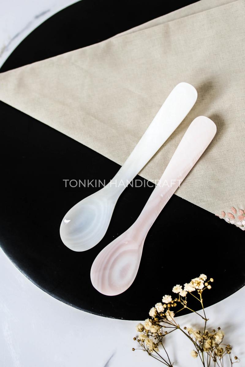 Personalized Mother of Pearl Caviar Spoon 10 - TONKIN HANDICRAFT