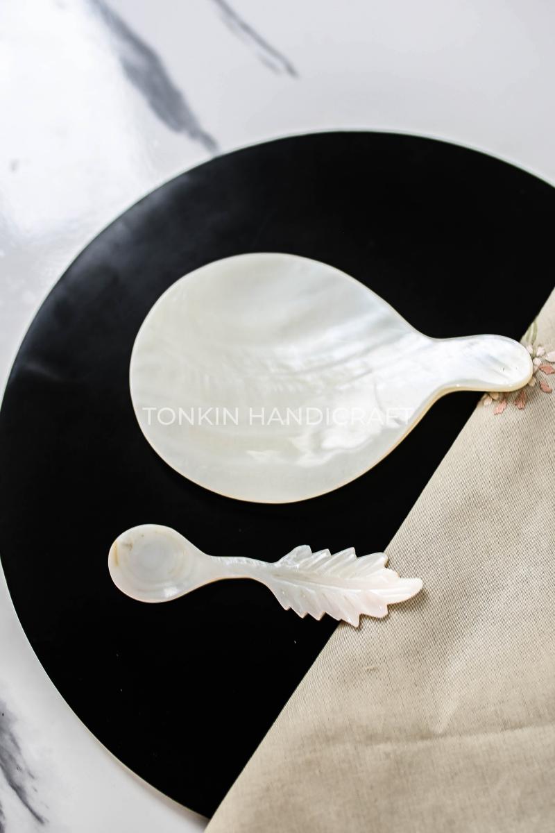 Mother of Pearl Seashell Dish for Caviar Serving - TONKIN HANDICRAFT