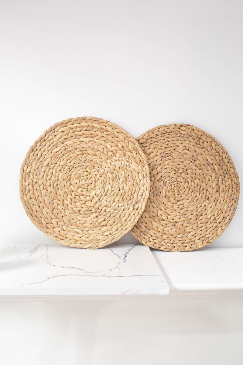 Set of 2 Round Wicker Placemat