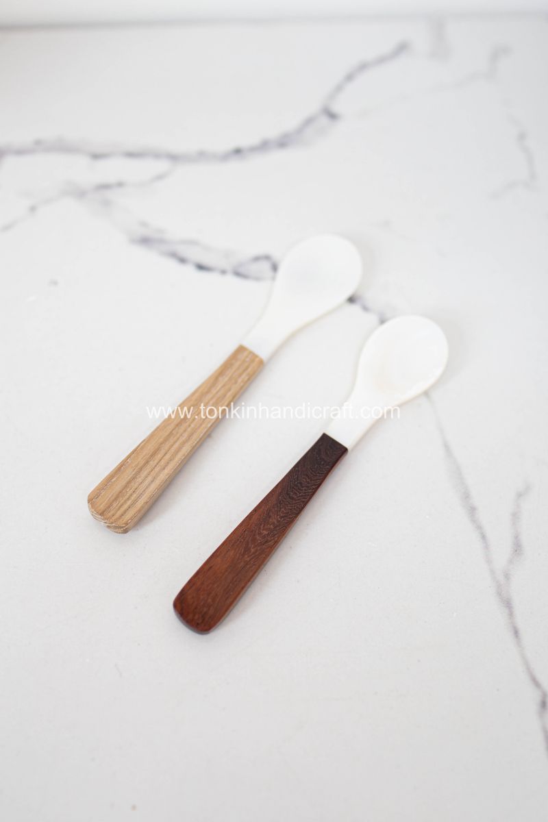 Personalized Mother of Pearl Seashell Spoon with Wooden Handle - TONKIN HANDICRAFT