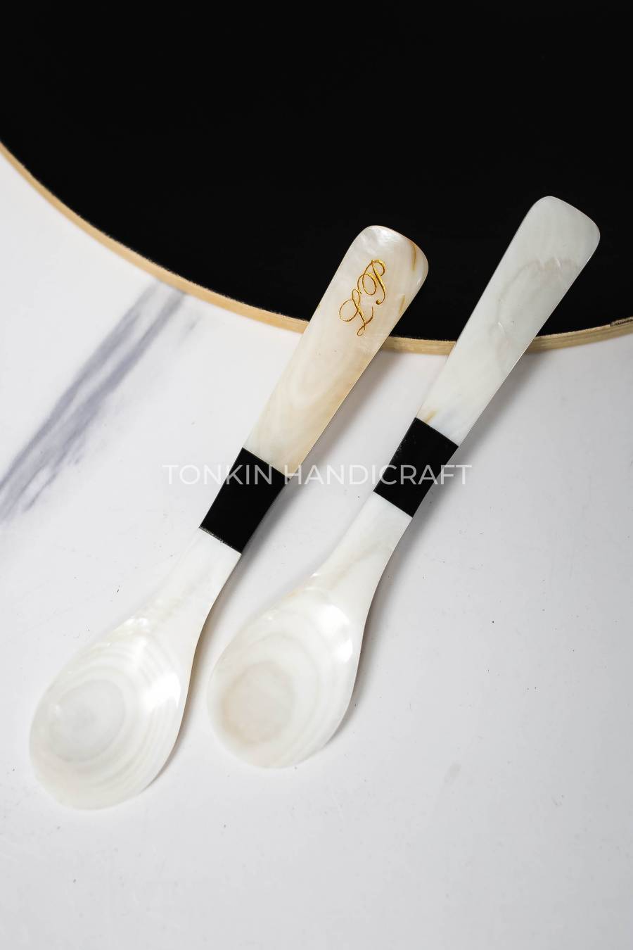 Mother of Pearl Seashell Caviar Spoon