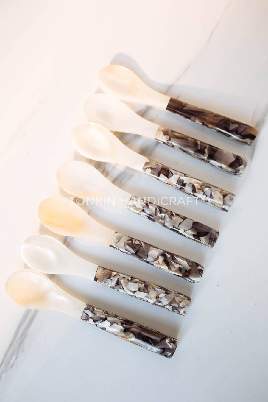 Bla Mother of Pearl Seashell Spoon