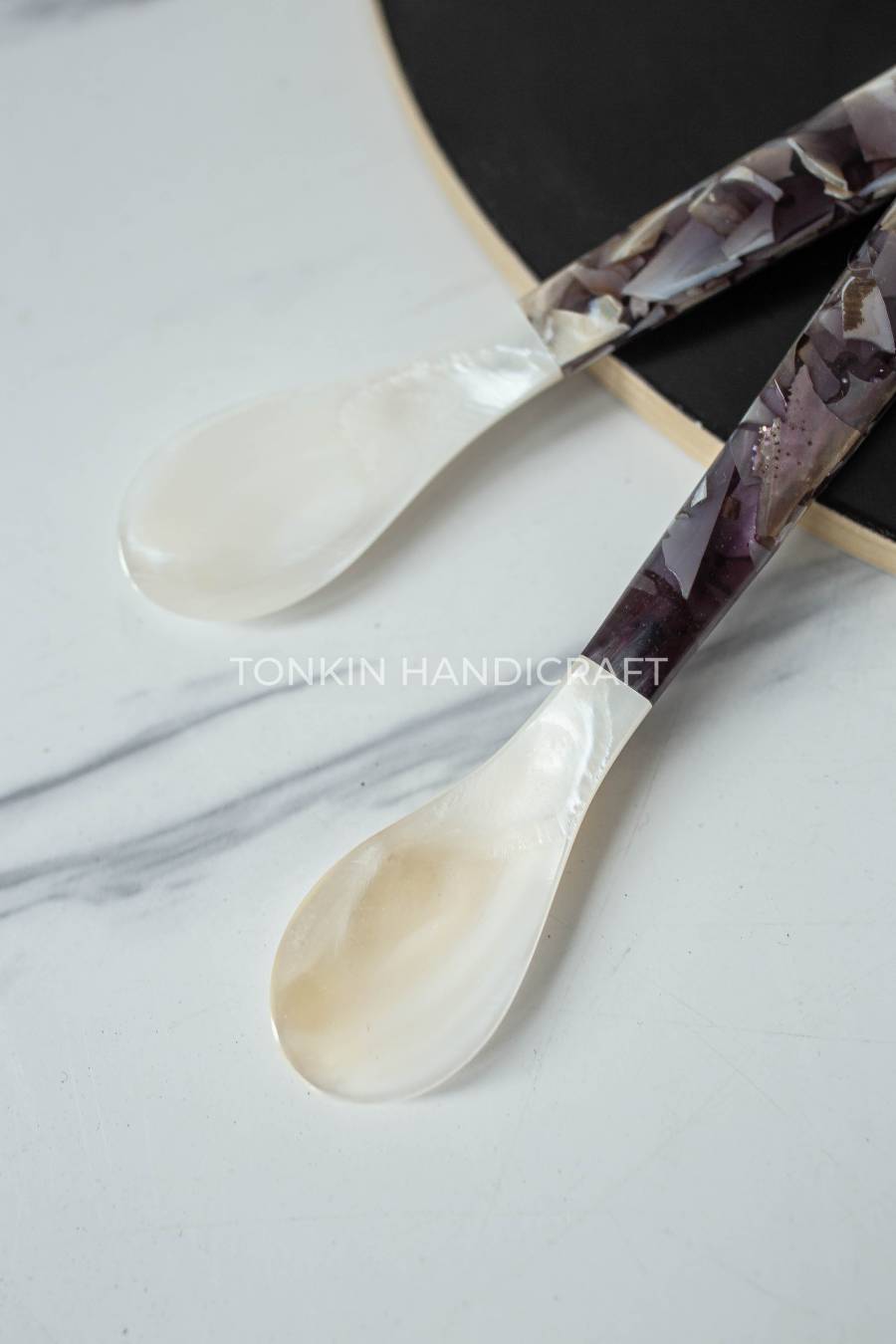 Bla Mother of Pearl Seashell Spoon