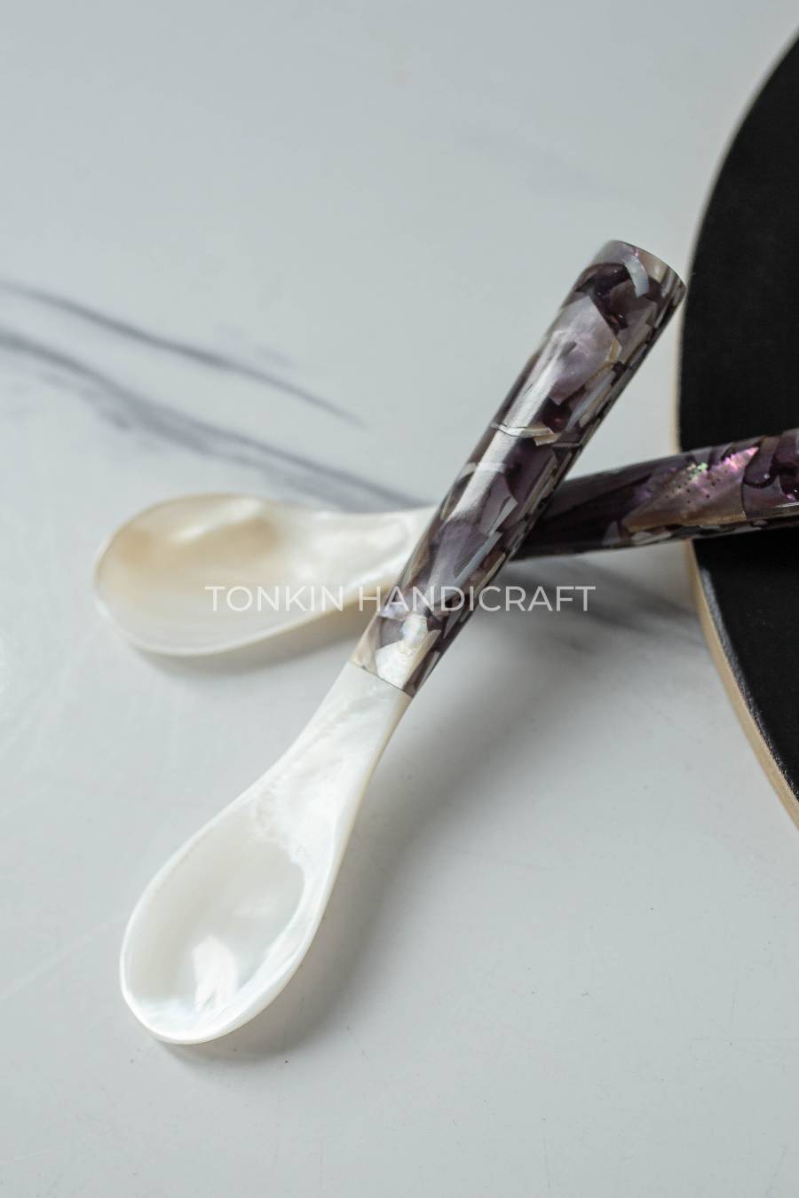 Bla Mother of Pearl Seashell Spoon