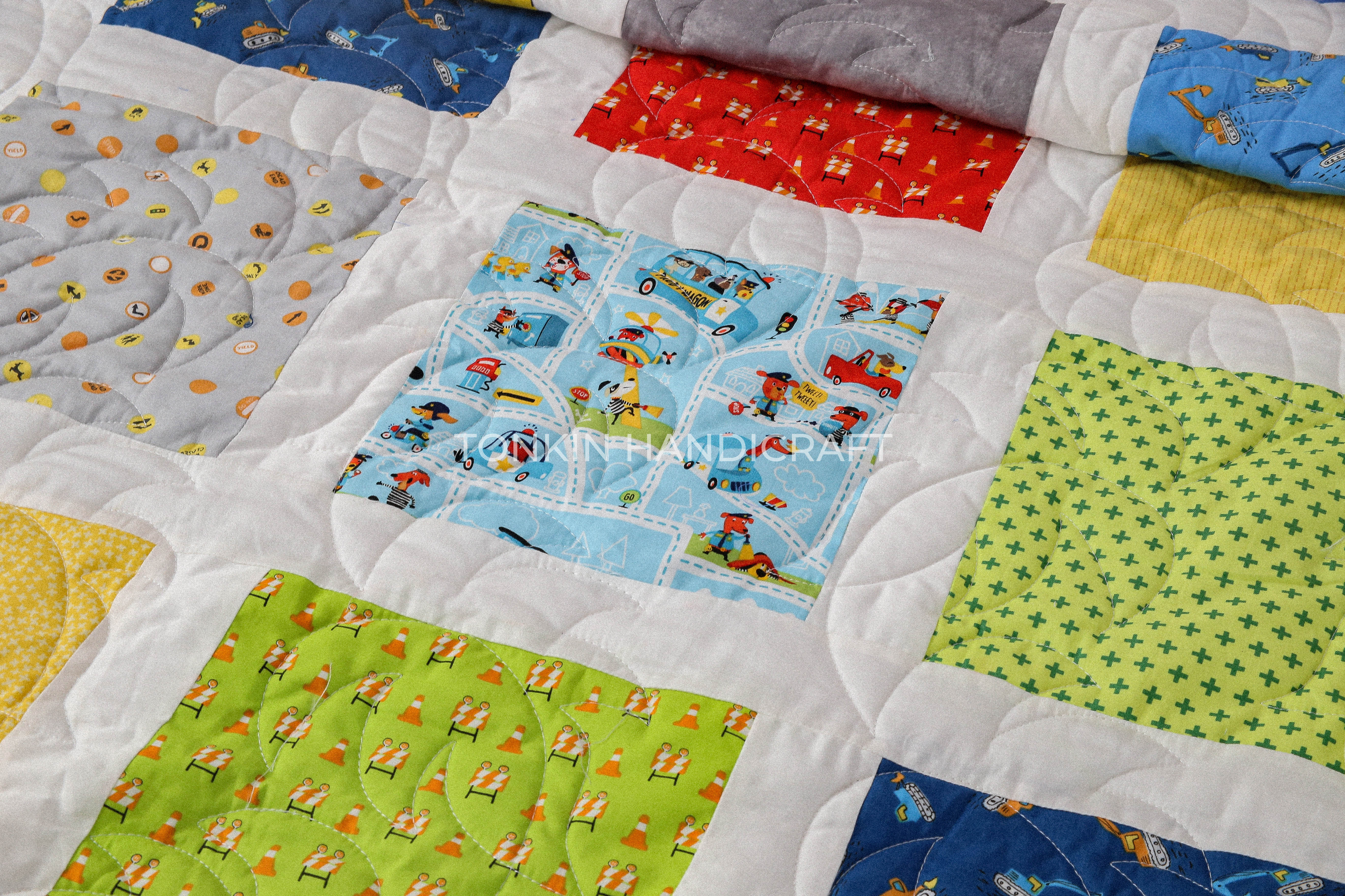 OTO Quilt Set 85" x 85" with  2 Shams - TONKIN HANDICRAFT