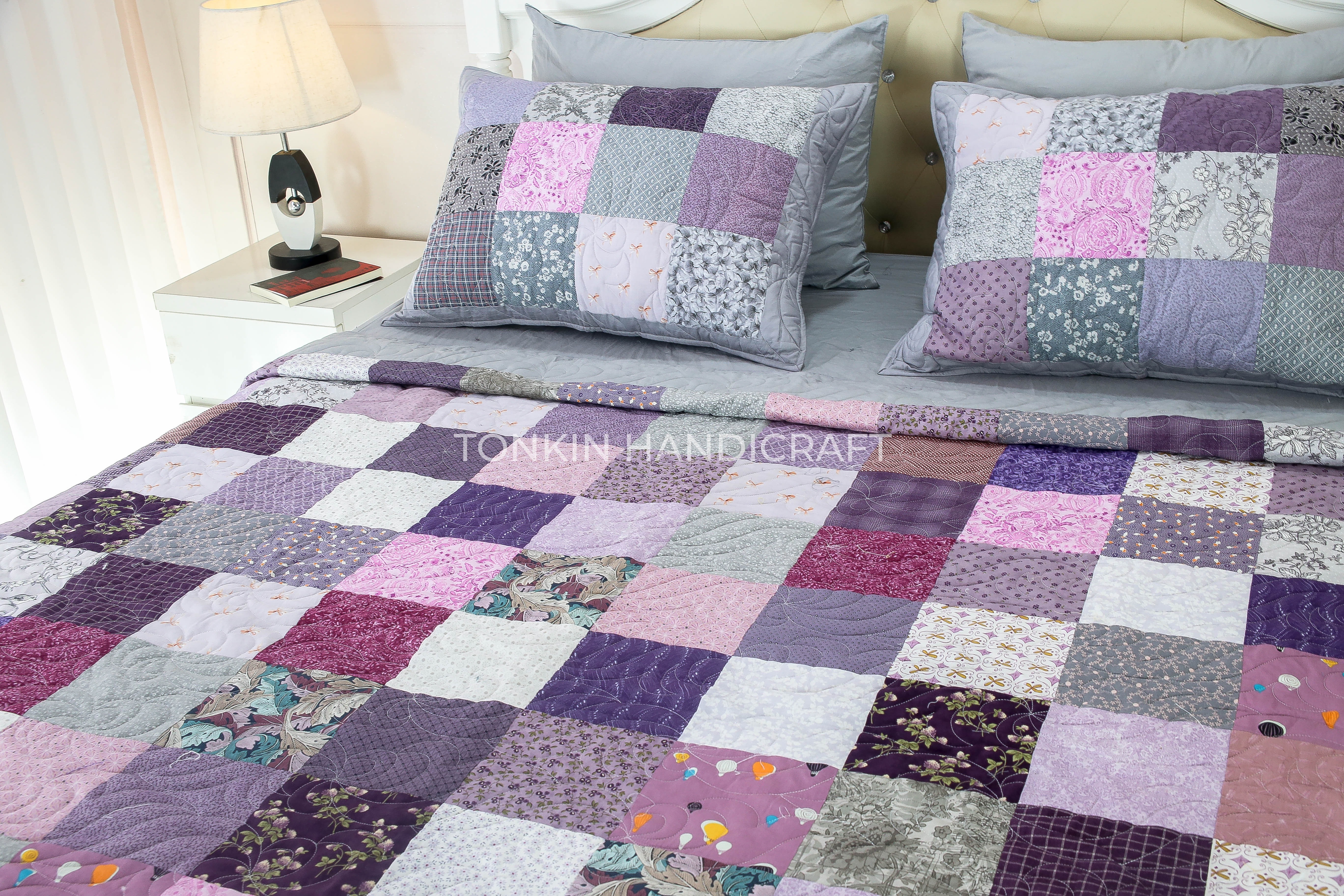 Grep Quilt Set 78" x 87" with 2 Shams - TONKIN HANDICRAFT