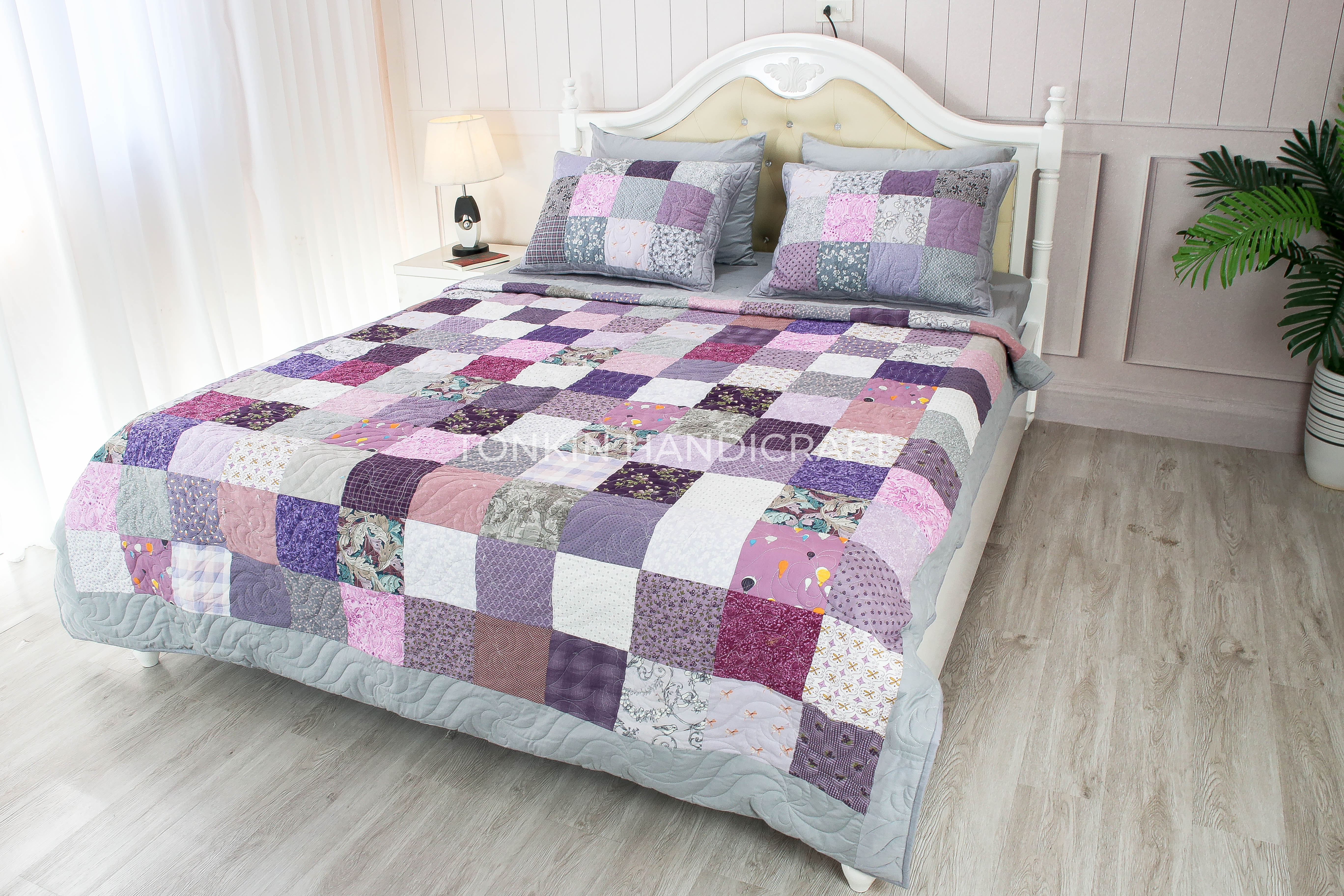 Grep Quilt Set 78" x 87" with 2 Shams - TONKIN HANDICRAFT