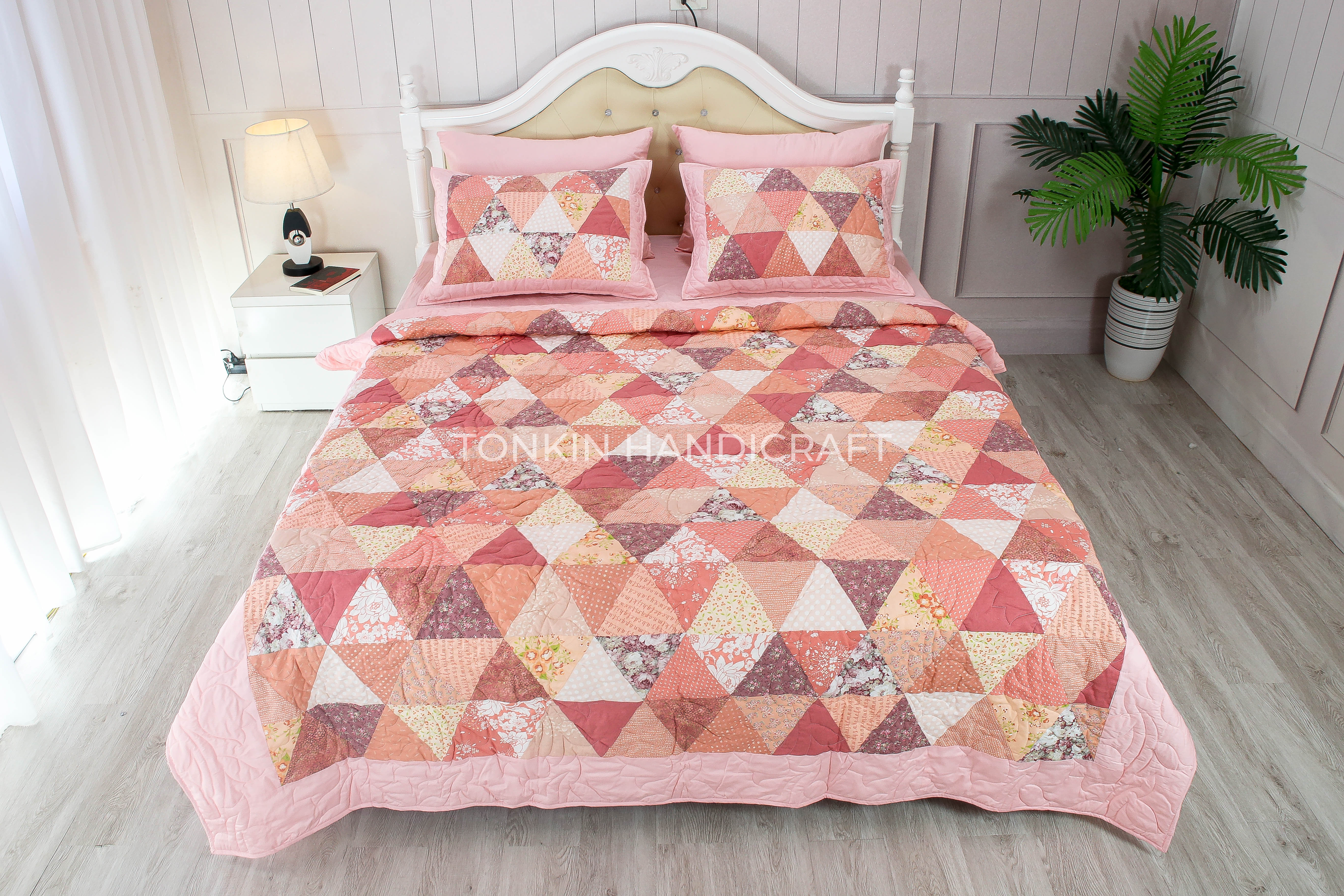 Tripi Quilt Set 78" x 87" with 2 Shams - TONKIN HANDICRAFT