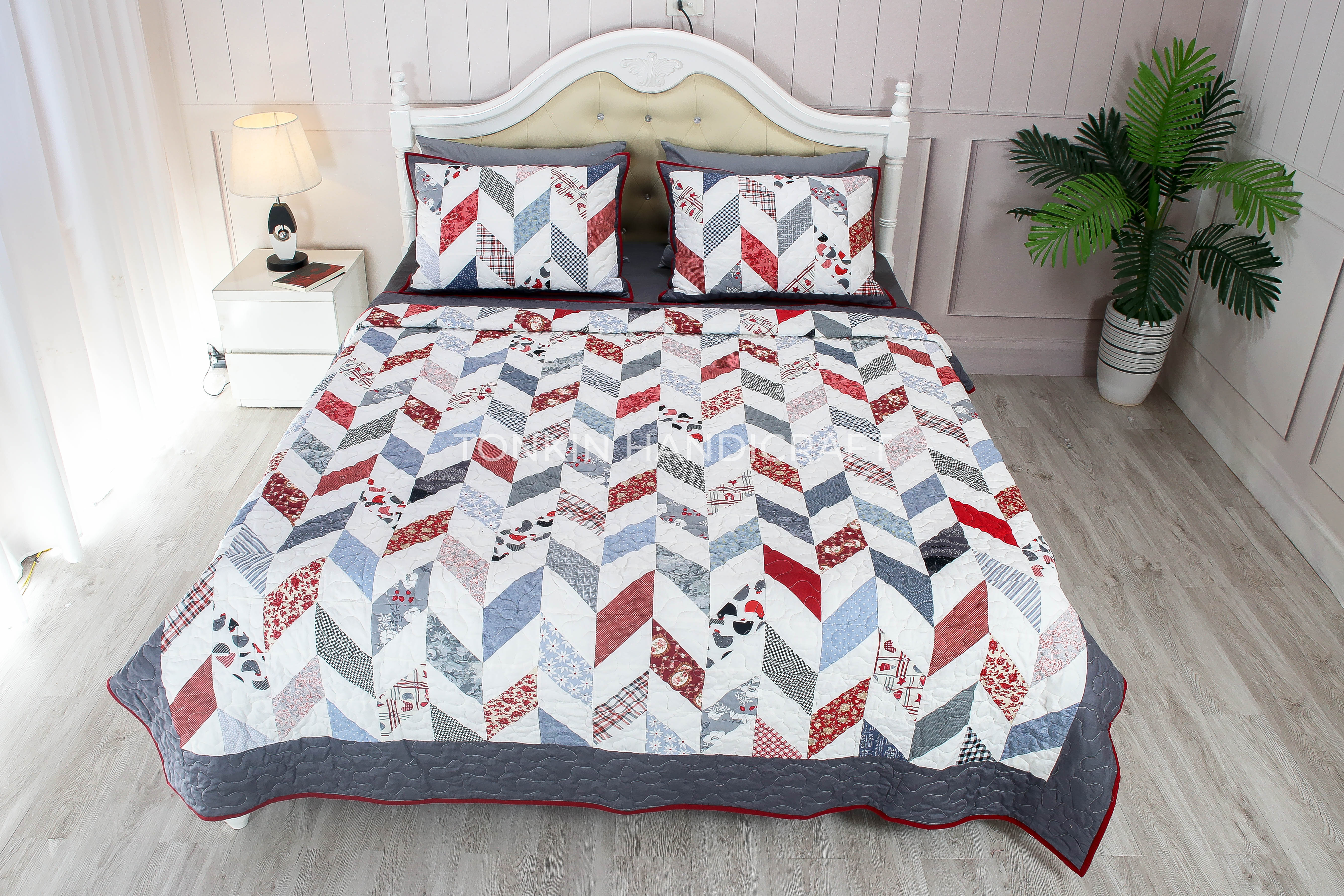 Timmo Quilt Set 78" x 87" with 2 Shams - TONKIN HANDICRAFT