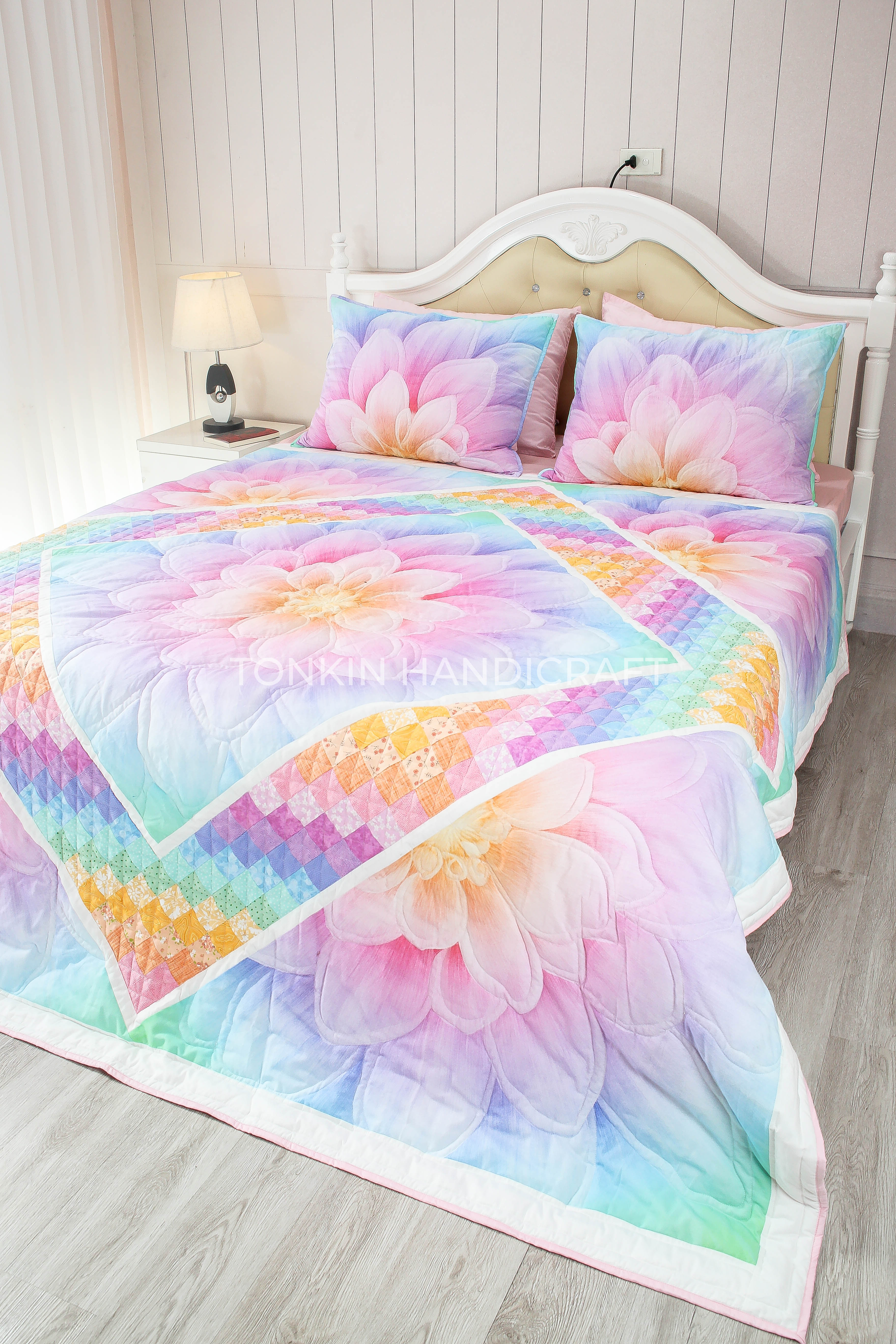 Pinky Dream Quilt Set 85" x 85" with 2 Shams - TONKIN HANDICRAFT