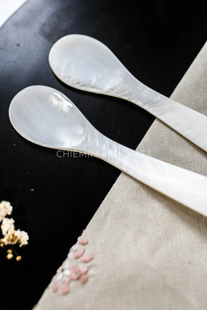 Personalized Mother of Pearl Seashell Caviar Spoon 05 - TONKIN HANDICRAFT